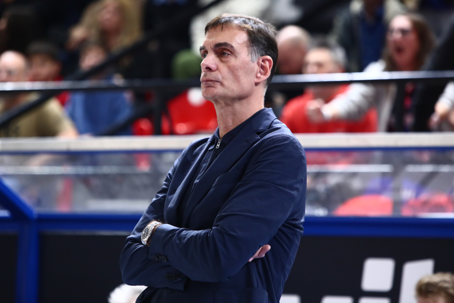 Ο Μπαρτζώκας άφησε… αιχμές - Τι είπε για τον Φαλ