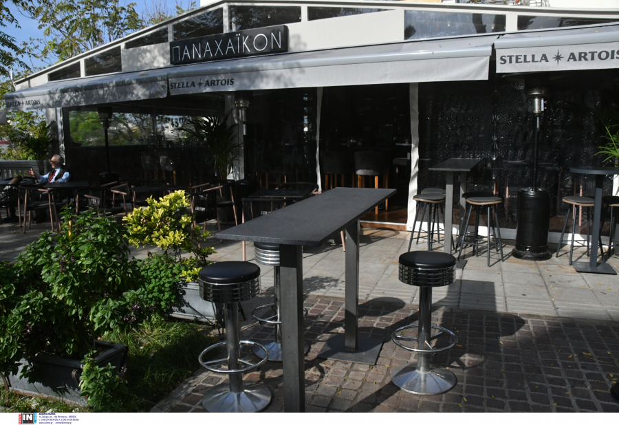 «Παράθυρο» για καθημερινά rapid test και μπλόκο στην εστίαση για τους ανεμβολίαστους