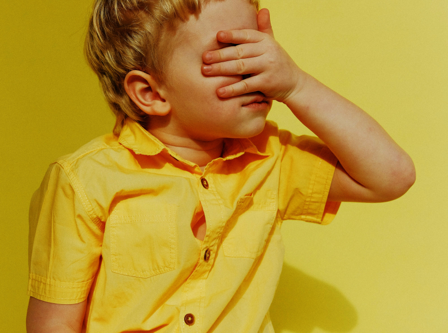 Σε κατάσταση σοκ ο 7χρονος που οι συμμαθητές του έπαιζαν τρίλιζα στα οπίσθιά του... «Δεν με πιστεύει κανείς»