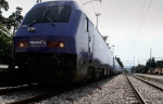 'Εκτακτο: Σύγκρουση τρένου με ΙΧ στον Πύργο!