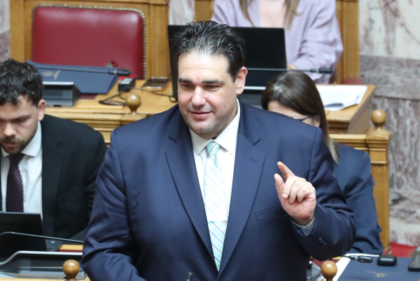 Λιβάνιος για Κασιδιάρη: Οξύμωρο να προσπαθεί να εκλεγεί αφού μισεί τον κοινοβουλευτισμό