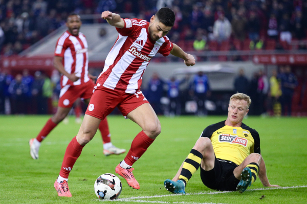 Ολυμπιακός με πολλές αλλαγές, ποιος «πάει» για σέντερ φορ στην ΑΕΚ