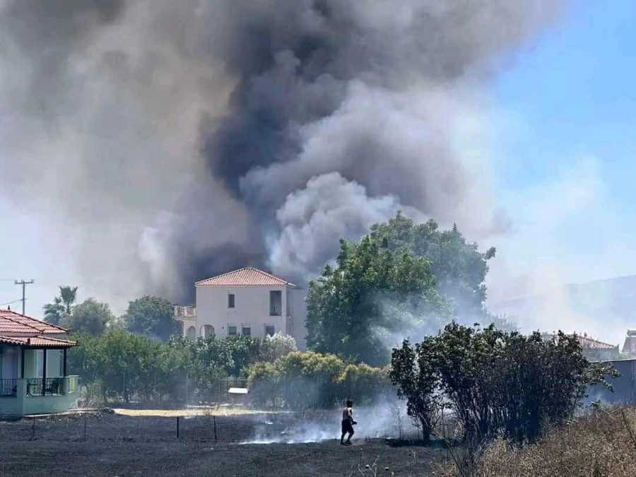 Φωτιά τώρα στη Λέσβο