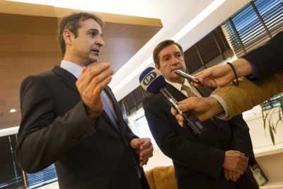 Το προσφυγικό στο επίκεντρο της συνάντησης Μητσοτάκη - Καμίνη