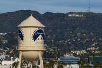 Προσωρινό «φρένο» στη συγχώνευση Paramount - Warner Bros μετά τις αντιδράσεις 12 πολιτειών