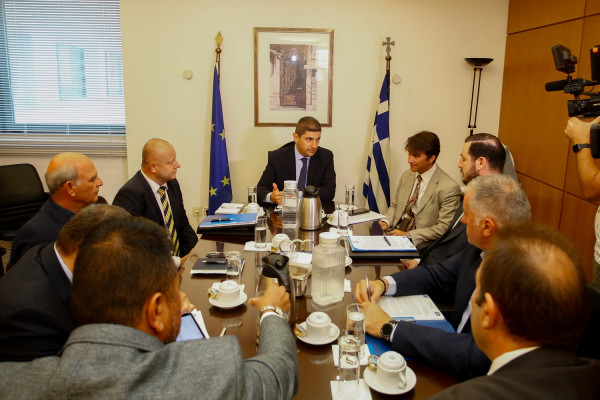 Ελληνικό Ποδόσφαιρο: Συνάντηση Αυγενάκη με τους φορείς του ποδοσφαίρου για την πάταξη της βίας - Τα μέτρα της κυβέρνησης