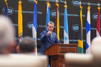 O Λευκός Οίκος κάνει αναρτήσεις για τον πόλεμο στο Ιράν με Metallica και Call of Duty (Βίντεο)