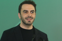 Μανώλης Χριστοδουλάκης: Δεν θα πεθάνουμε ποτέ κουφάλα νεκροθάφτη