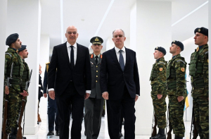 Στο υπουργείο Εθνικής Άμυνας ο Τασούλας - Ενημερώθηκε για την «Ατζέντα 2030»