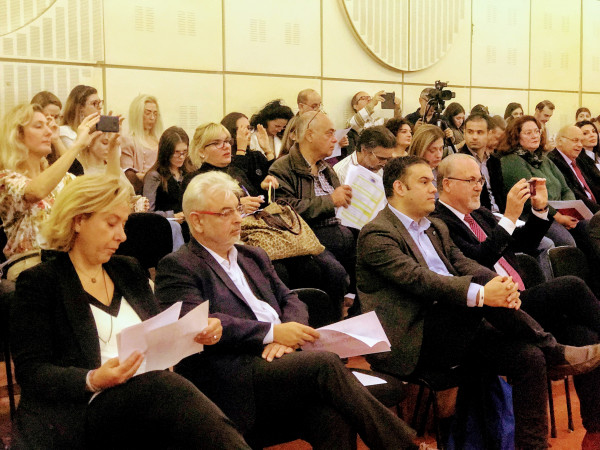 Hacking Democracy: Η ιδιωτικότητα και τα δεδομένα στον καιρό του Facebook