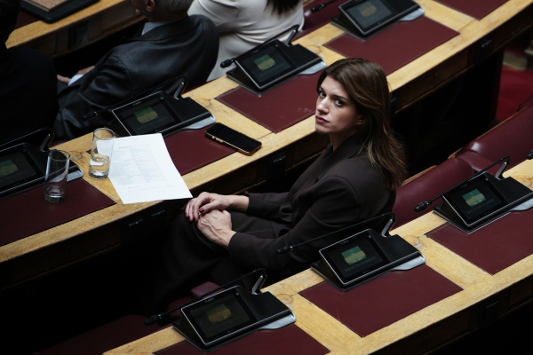 Η Νοτοπούλου πάει ...Τσίπρα