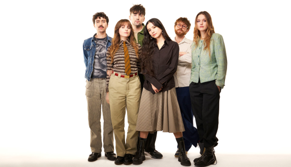 Black Country, New Road: Μία από τις πιο συναρπαστικές μπάντες της εποχής μας live στην Αθήνα