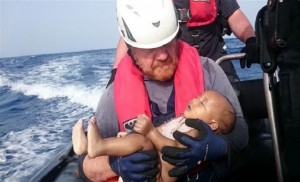 Τουρκία: Τουλάχιστον 10 αγνοούμενοι μετά το ναυάγιο πλοιαρίου στον Έβρο
