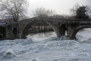 Κακοκαιρία: Μήνυμα 112 στην Άρτα - Έντονα καιρικά φαινόμενα στην Περιφέρεια Ηπείρου