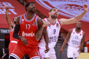 Euroleague: Πάλεψε αλλά έχασε ο Ολυμπιακός - Ήττα από την Εφές στο ΣΕΦ