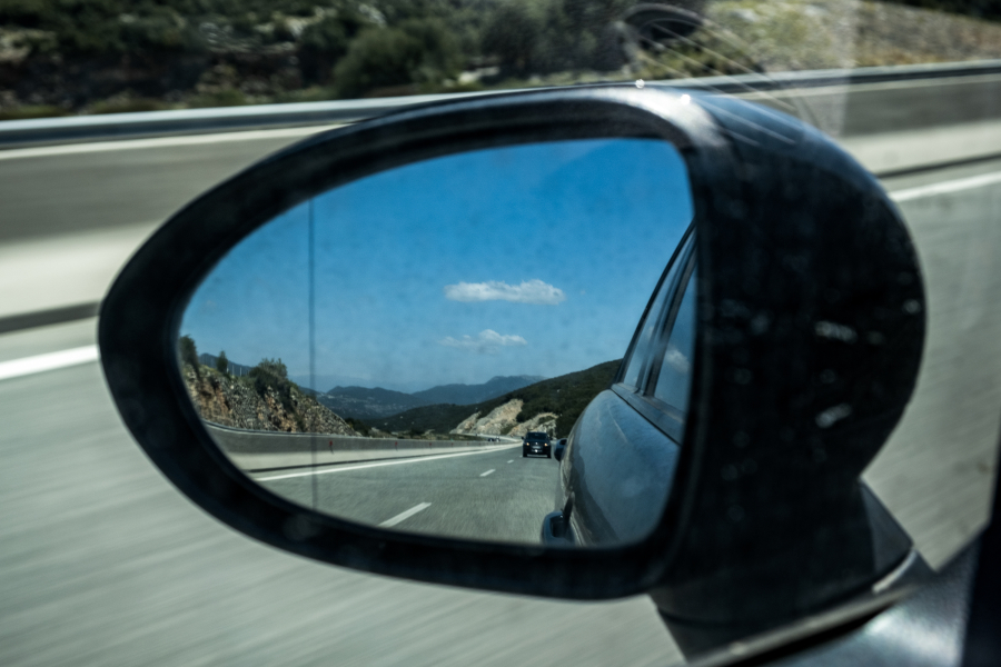 Φιμέ τζάμια: Τα smartphones βάζουν «τέλος» στην προστασία από τους κλέφτες