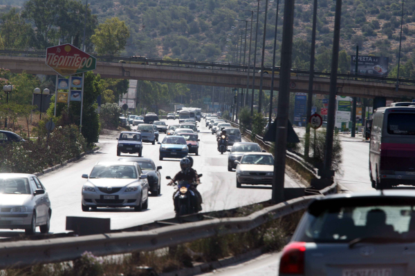Κίνηση τώρα: Καθυστερήσεις στην Αττική Οδό
