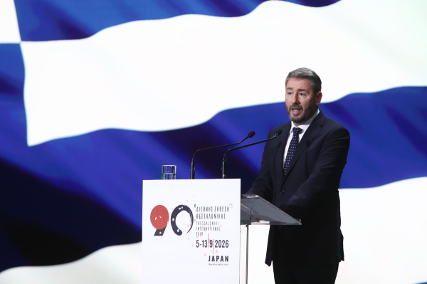 Οι απορίες από τη στάση Ανδρουλάκη στο Συνέδριο των Αθηνών