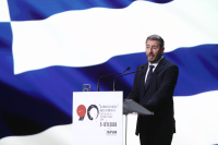 Οι απορίες από τη στάση Ανδρουλάκη στο Συνέδριο των Αθηνών
