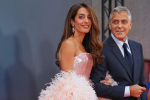 Τζορτζ Κλούνεϊ: Με fast-track διαδικασία και αίτημα του ΥΠΕΞ η γαλλική υπηκοότητα