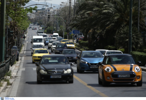 Με ποιο δίπλωμα οδηγείς ΙΧ και μηχανάκι, πόσο κοστίζει, πώς το βγάζεις