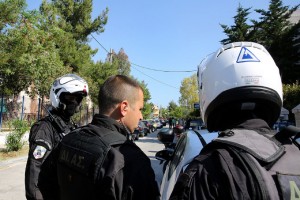 Πολλές συλλήψεις και αυτόφωρο για τους «ταραξίες» της Μυτιλήνης