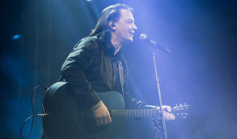 Ο Γιάννης Κότσιρας με ανανεωμένο πρόγραμμα στον Σταυρό του Νότου