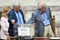 Νέα σύνθεση στα Δικαστικά Συμβούλια για Καραμανλή και Τριαντόπουλο