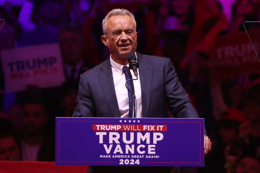 Ο αντιεμβολιαστής Ρόμπερτ Φ. Κένεντι Τζούνιορ στο υπουργείο Υγείας: Όλοι οι άνθρωποι του προέδρου