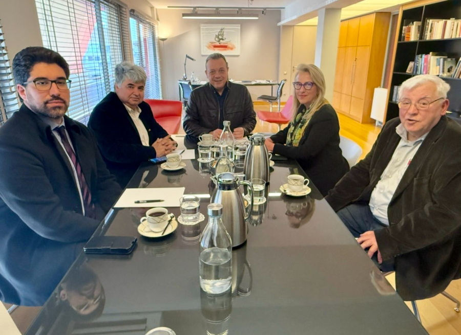 Φάμελλος: «Υποχρέωση της κυβέρνησης να πάρει διεθνείς πρωτοβουλίες για τη Συρία»