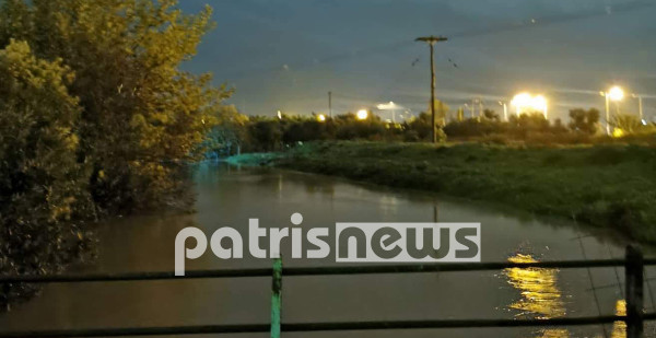 Σάρωσε τον Πύργο Ηλείας η κακοκαιρία: Πλημμύρισαν δρόμοι και σπίτια, εγκλωβίστηκαν άνθρωποι (φωτο)