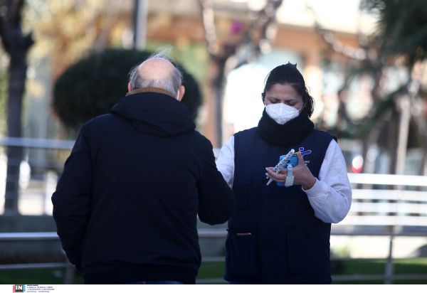 «Βόμβα Τζανάκη» για τριπλή πανδημία: «Το ανοσοποιητικό μας δεν είναι έτοιμο, εμβολιαζόμαστε μέχρι 20/11»