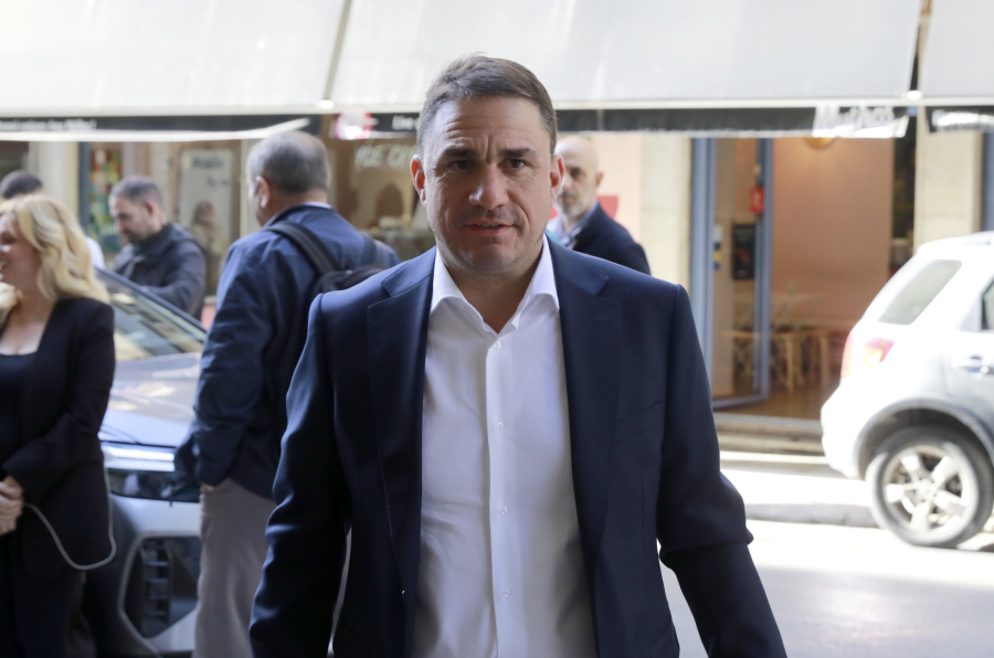 Τσουκαλάς: Η κυβέρνηση πετά νούμερα, συνεχώς ψεύδεται- Έχουμε δει μόνο μια αύξηση 2,4% στις συντάξεις