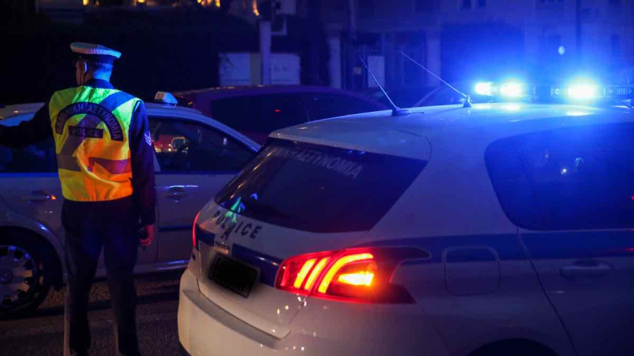 Γέρακας: Στην «τσιμπίδα» της Τροχαίας 27χρονος που έτρεχε με 162 χιλιόμετρα στη Μαραθώνος