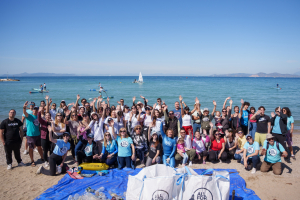 Η Garnier καθάρισε την παραλία Β’ Αλίπεδο στον Άλιμο με αφορμή την Ημέρα της Γης