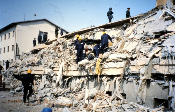 Γεράσιμος Παπαδόπουλος: Πώς έζησε τον φονικό σεισμό του 1992 στην Τουρκία - «Τρώγαμε κονσέρβες»