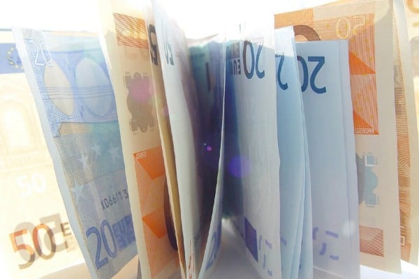ΕΚΤ: Ανάσα στις τράπεζες για τα "κόκκινα δάνεια"