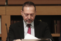 Στουρνάρας στο Bloomberg: Η ΕΚΤ πρέπει να μειώσει τα επιτόκια δύο φορές πριν τις θερινές διακοπές