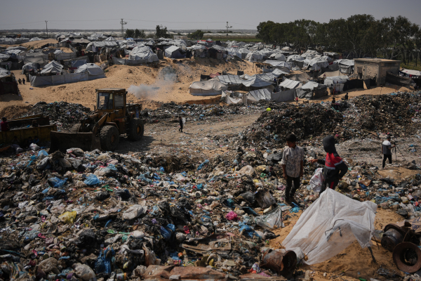 FT: Το Συμβούλιο Ειρήνης του Τραμπ συνομιλεί με την DP World του Ντουμπάι για τη Γάζα - Στα 70 δισ. η ανοικοδόμηση