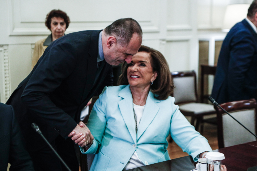 «Άδειασμα» Γεραπετρίτη σε Ντ. Μπακογιάννη για το Κόσοβο: Η Ελλάδα εκφράζεται από την κυβέρνησή της