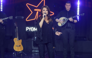 «Νύχτα Εκτός Ρυθμού»: Η Καίτη Γαρμπή ερμηνεύει τις μεγάλες επιτυχίες της