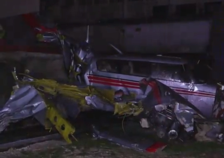 Παρίσι: Αεροσκάφος έκανε αναγκαστική προσγείωση σε κήπο σπιτιού