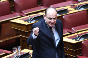 Το ΠΑΣΟΚ ζητά την απομάκρυνση Λαζαρίδη - Αναπαράγει την τουρκική προπαγάνδα για το Αιγαίο