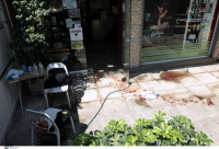 Επίθεση Ζωγράφου: Η στιγμή που ο δράστης μαχαιρώνει τους περαστικούς (βίντεο)