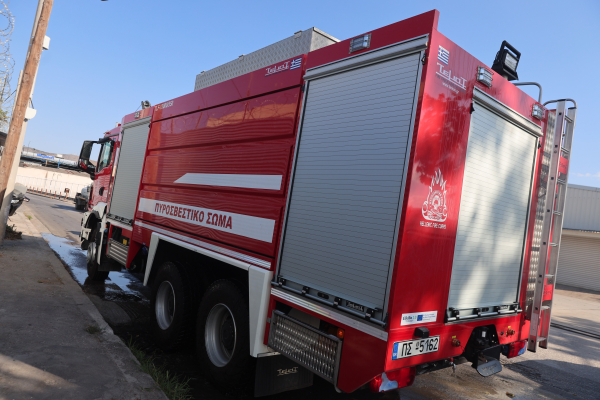 Φωτιά τώρα στο Μακροχώρι Καστοριάς