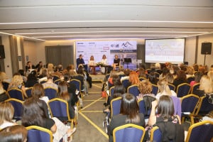 200 και πλέον Γυναίκες Στελέχη, συμμετείχαν στην 7η εσπερίδα “High Heels on High Hills” της ICAP, για τη Γυναικεία Επιχειρηματικότητα