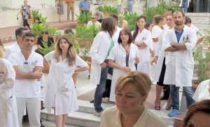 Αίτημα στην Κομισιόν για 12.000 προσλήψεις στα νοσοκομεία 