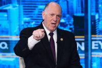 Ποιος είναι ο «τσάρος των συνόρων» που στέλνει στη Μινεάπολη ο Τραμπ, σύνθημα του η «μηδενική ανοχή»