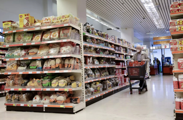 ΕΛΣΤΑΤ: Υποχώρησε ο πληθωρισμός – Καίνε οι τιμές στα τρόφιμα