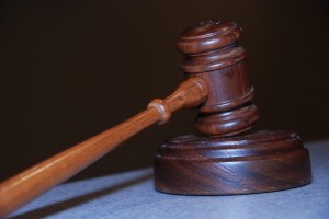 Προφυλακίστηκαν οι τέσσερις κατηγορούμενοι για τον βιασμό ανήλικης
